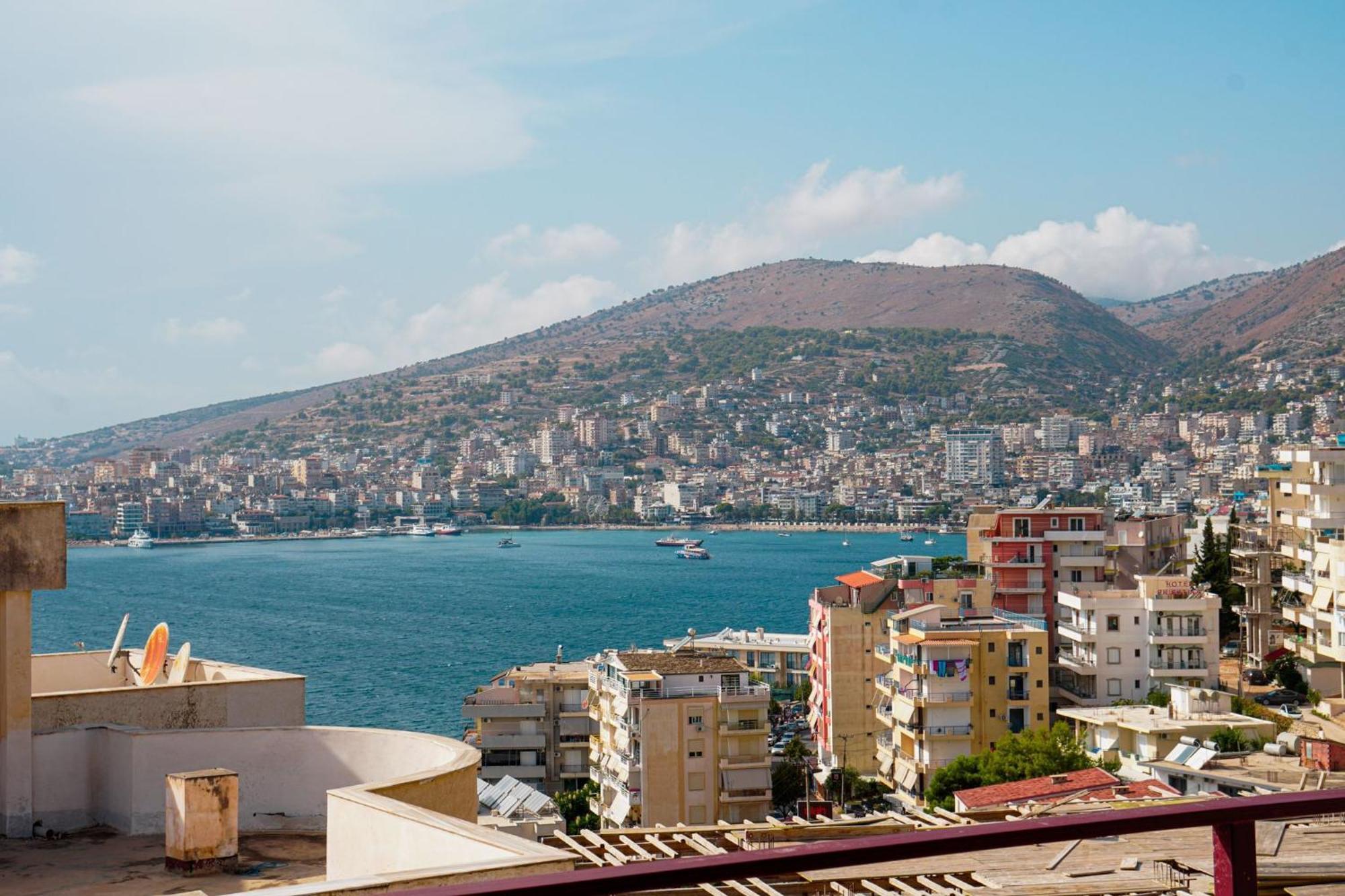 Jon'S Penthouse Apartman Saranda Kültér fotó