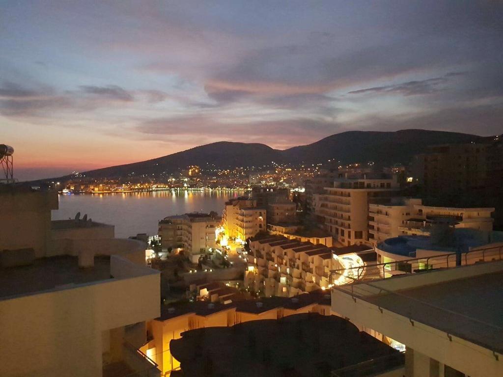 Jon'S Penthouse Apartman Saranda Kültér fotó